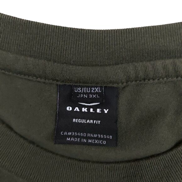 Oakley T-Shirt Mens 2XL Green Long Sleeve Lightweight Crew Neck Performance Golf - Picture 8 of 12